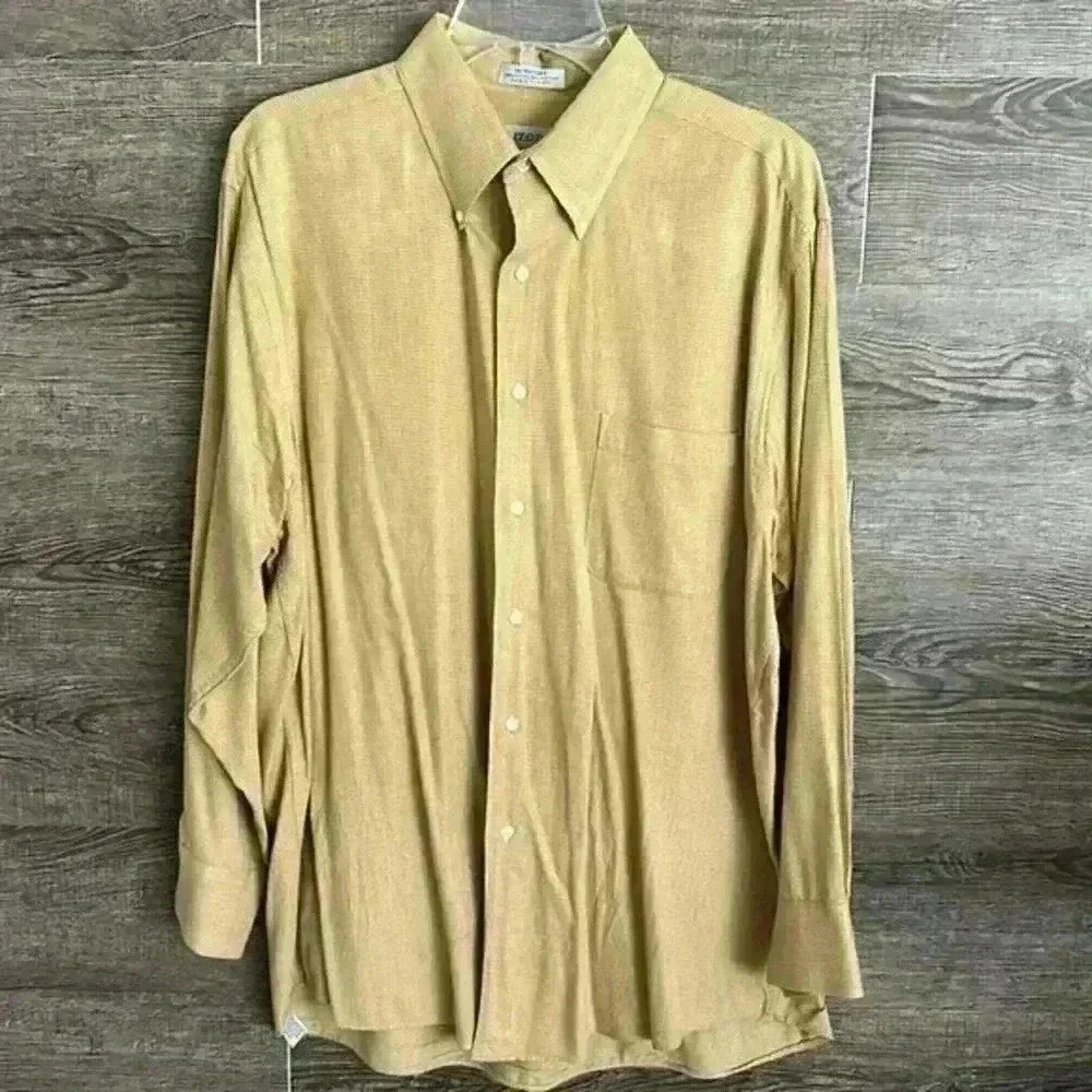Izod shirt‎ EUC